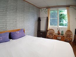 Shan Shui-Yuan Vege Guest House