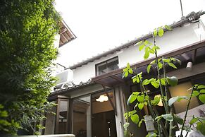 Guesthouse Tomari-ya Caters to Women