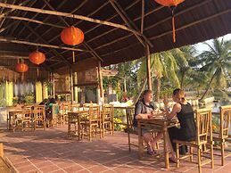 Lakeview Villa Homestay Hoi An