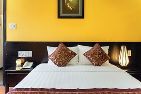 Golden Bell Homestay