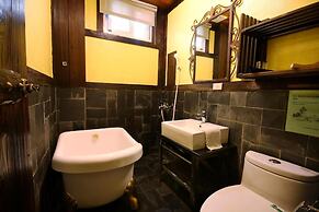 Provence Rose Lodge in Ching Jing