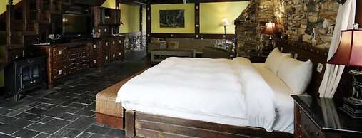 Provence Rose Lodge in Ching Jing