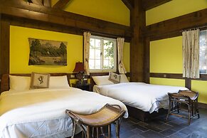 Provence Rose Lodge in Ching Jing