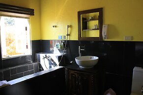 Provence Rose Lodge in Ching Jing