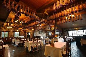 Provence Rose Lodge in Ching Jing