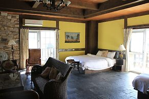 Provence Rose Lodge in Ching Jing