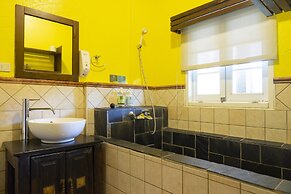 Provence Rose Lodge in Ching Jing