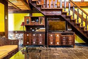 Provence Rose Lodge in Ching Jing