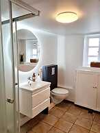 Grettir Guesthouse