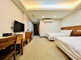 Mucha Hotel