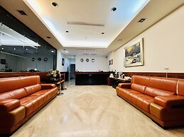 Mucha Hotel