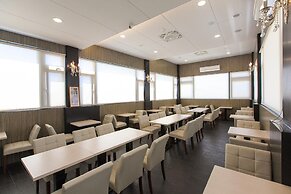 Mucha Hotel