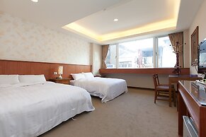 Mucha Hotel