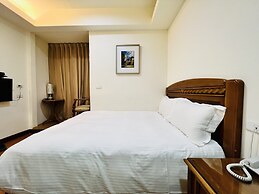 Mucha Hotel
