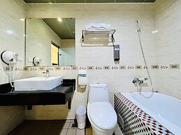 Mucha Hotel