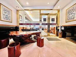 Mucha Hotel