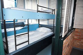 Amsterdam Teleport Hotel