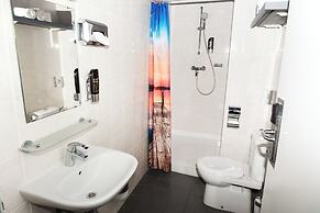 Amsterdam Teleport Hotel