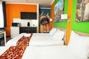 Amsterdam Teleport Hotel
