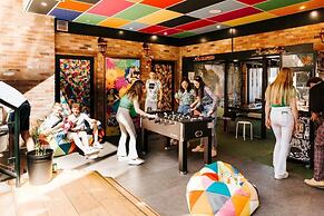 Amsterdam Teleport Hotel