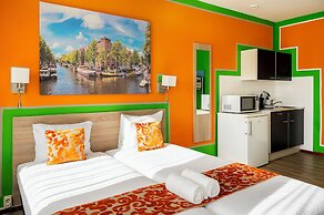 Amsterdam Teleport Hotel