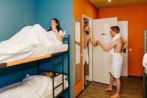 Amsterdam Teleport Hotel