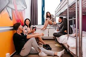 Amsterdam Teleport Hotel