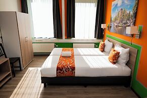 Amsterdam Teleport Hotel