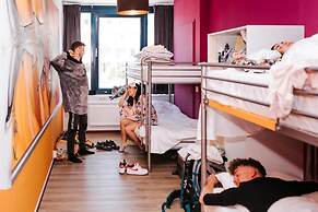 Amsterdam Teleport Hotel