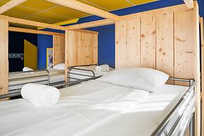 Amsterdam Teleport Hotel