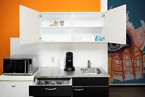 Amsterdam Teleport Hotel