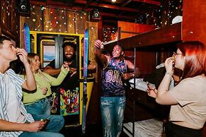 Amsterdam Teleport Hotel