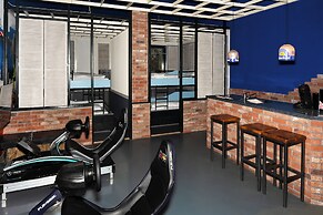 Amsterdam Teleport Hotel