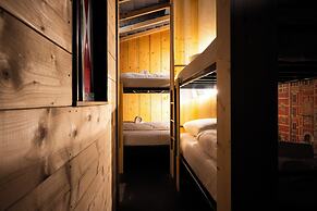 Amsterdam Teleport Hotel