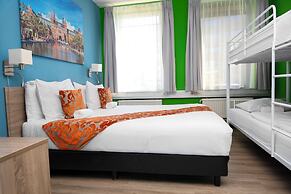 Amsterdam Teleport Hotel