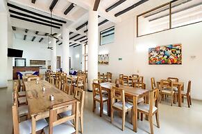 Hotel Sansiraka Suites By GEH Suites