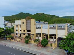 Hotel Sansiraka Suites By GEH Suites