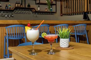 Hotel Sansiraka Suites By GEH Suites