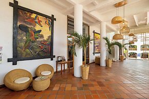 Hotel Sansiraka Suites By GEH Suites