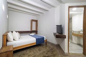 Hotel Sansiraka Suites By GEH Suites