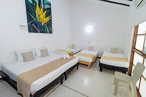 Hotel Sansiraka Suites By GEH Suites