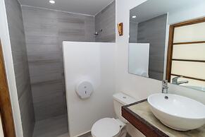 Hotel Sansiraka Suites By GEH Suites