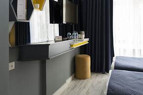 Letstay Hotel - Adults Only