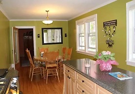 Susan's Sanctuary Bed & Breakfast