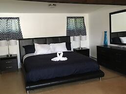 Baywatch Hotel & Marina