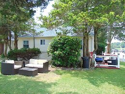 Baywatch Hotel & Marina