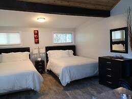 Baywatch Hotel & Marina