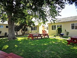 Baywatch Hotel & Marina