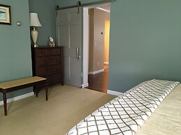 Williston Village Inn