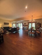 Williston Village Inn